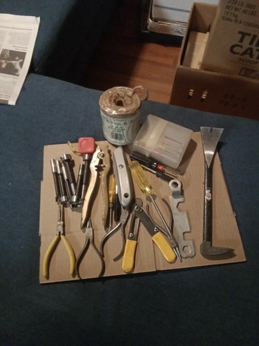 Mixed lot hand tools - lot,